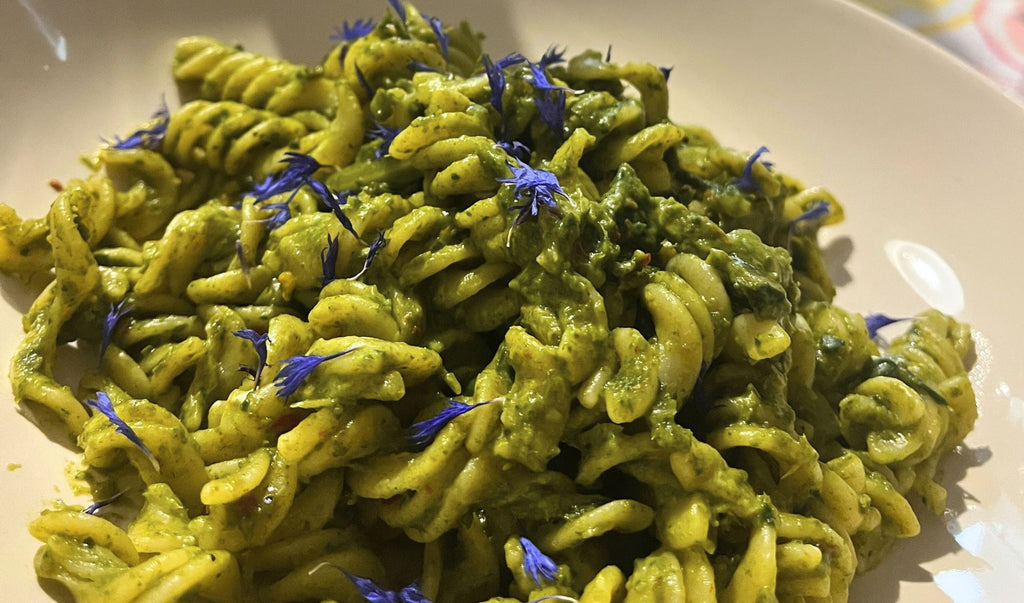 Pasta al Cavolo Nero con Olio al Basilico